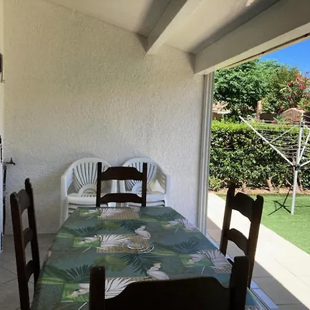 Hacienda 2 - 3 Pieces Pour 6 Personnes 704 Daire